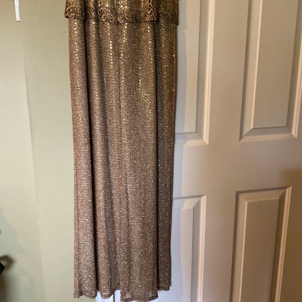 Dress - Picture 10 of 12